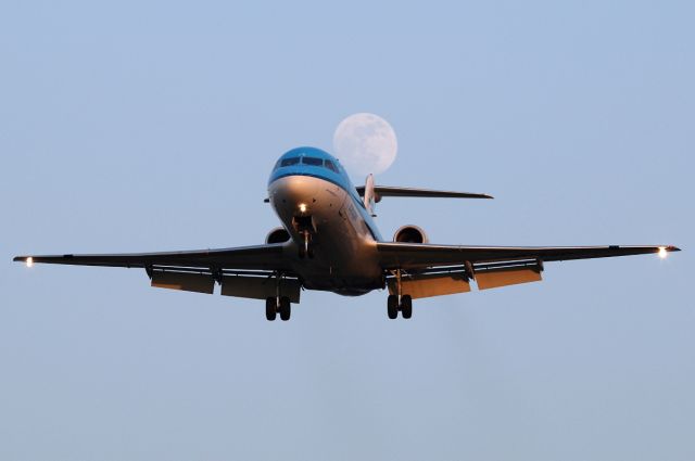 Fokker 70 (PH-KZD)