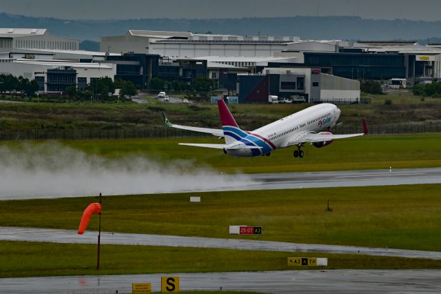 Boeing 737-800 (ZS-SJS)