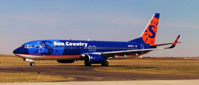 Boeing 737-700 (N809SY) - Charter to Bullhead, AZ