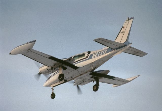 N6131X — - Approach to ISN