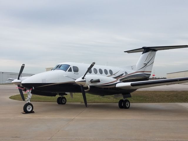 Beechcraft Super King Air 200 (N444KA)