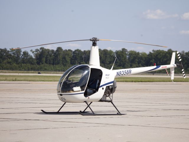 Robinson R-22 (N8356R)