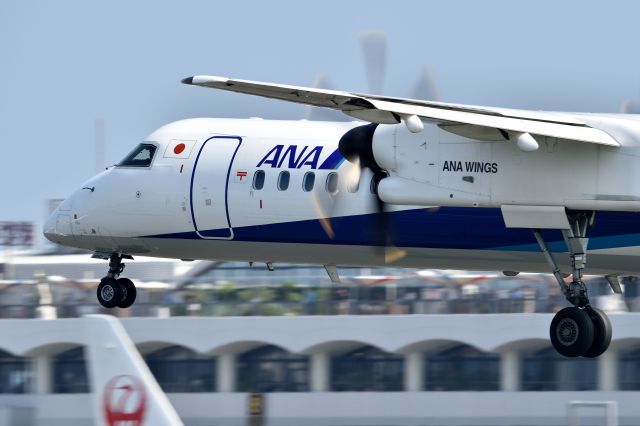 de Havilland Dash 8-400 (JA851A)