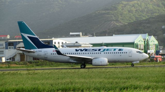 BOEING 737-600 (C-FWBG)