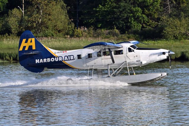 De Havilland Canada DHC-3 Otter (C-FITF)