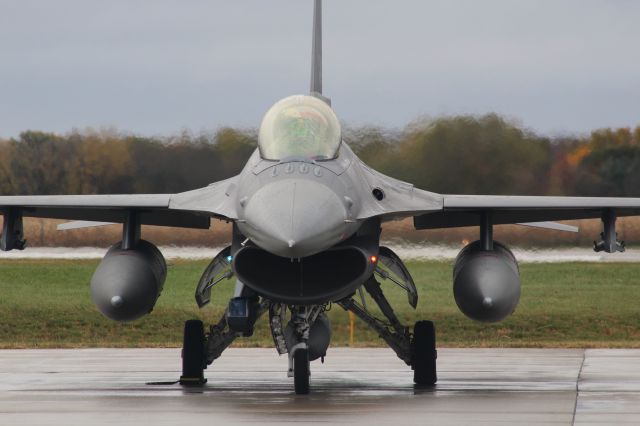 Lockheed F-16 Fighting Falcon (AFR89141) - 138th Fighter Wing from Oklahoma ANG based in Tulsa gave the Green Bay Packer Fans something to cheer about on Sunday 10-16-22.br /br /Ironically the Packers lost to the NY Jets 27-10 in a rare loss at home. 