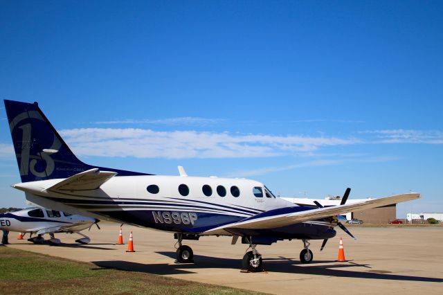 Beechcraft King Air 90 (N99GP)