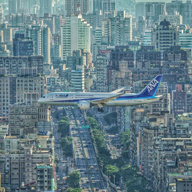 Boeing 787-8 (JA808A)