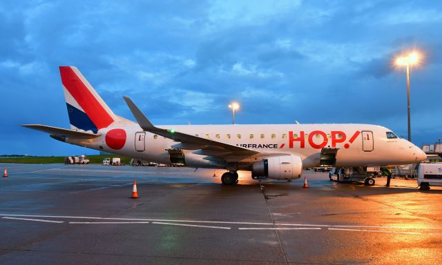 Embraer 170/175 (F-HBXB) - HOP! Embraer ERJ-170STD F-HBXB in Aberdeen