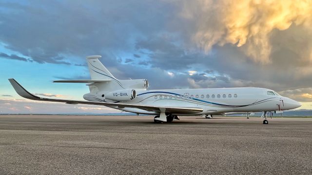 Dassault Falcon 8X (VQ-BHK)