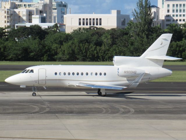 Dassault Falcon 900 (N900HG)