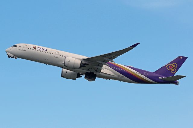Airbus A350-900 (HST)