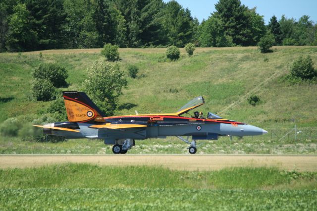 — — - Vintage Wings Gatineau, QC - RCAF CF-18 Demo Team 2016 painted to Commemorate British Commonwealth Training Program WW2