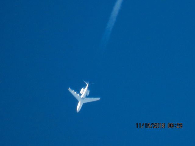 Bombardier Challenger 300 (N608RP)