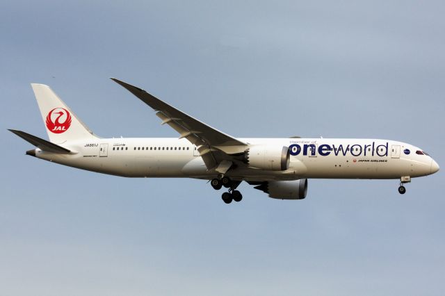 Boeing 787-9 Dreamliner (JA861J)