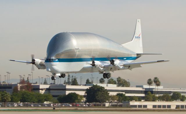 Aero Spacelines Super Guppy (N941NA)