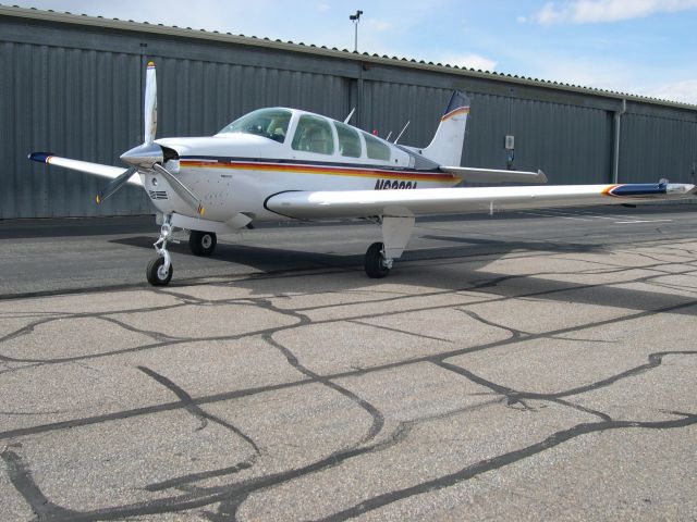 Beechcraft Bonanza (33) (N6322A) - 1982 Beechcraft Bonanza F-33A KBJC May 16, 2014