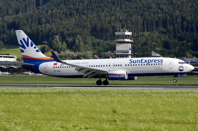 Boeing 737-800 (TC-SEI)