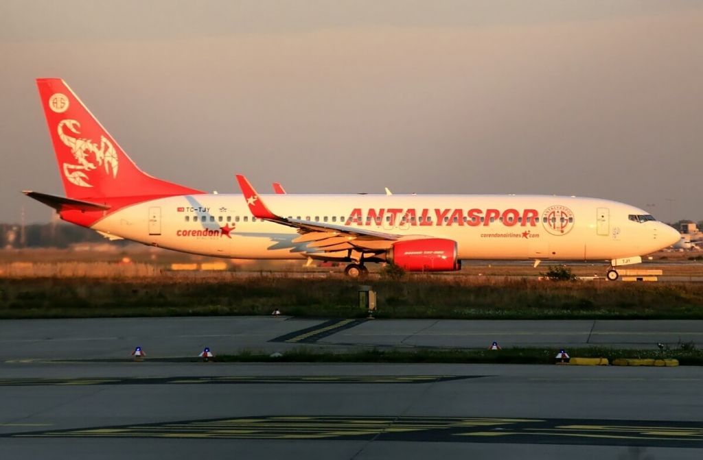 Boeing 737-800 (TC-TJY)