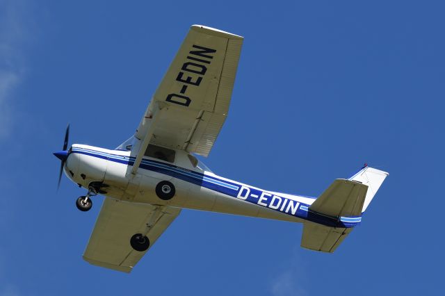 Cessna Commuter (D-EDIN)