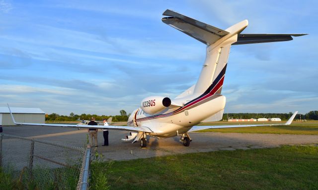 Embraer Phenom 300 (N335QS) - Embraer Phenom 300 N335QS in Ann Arbor 