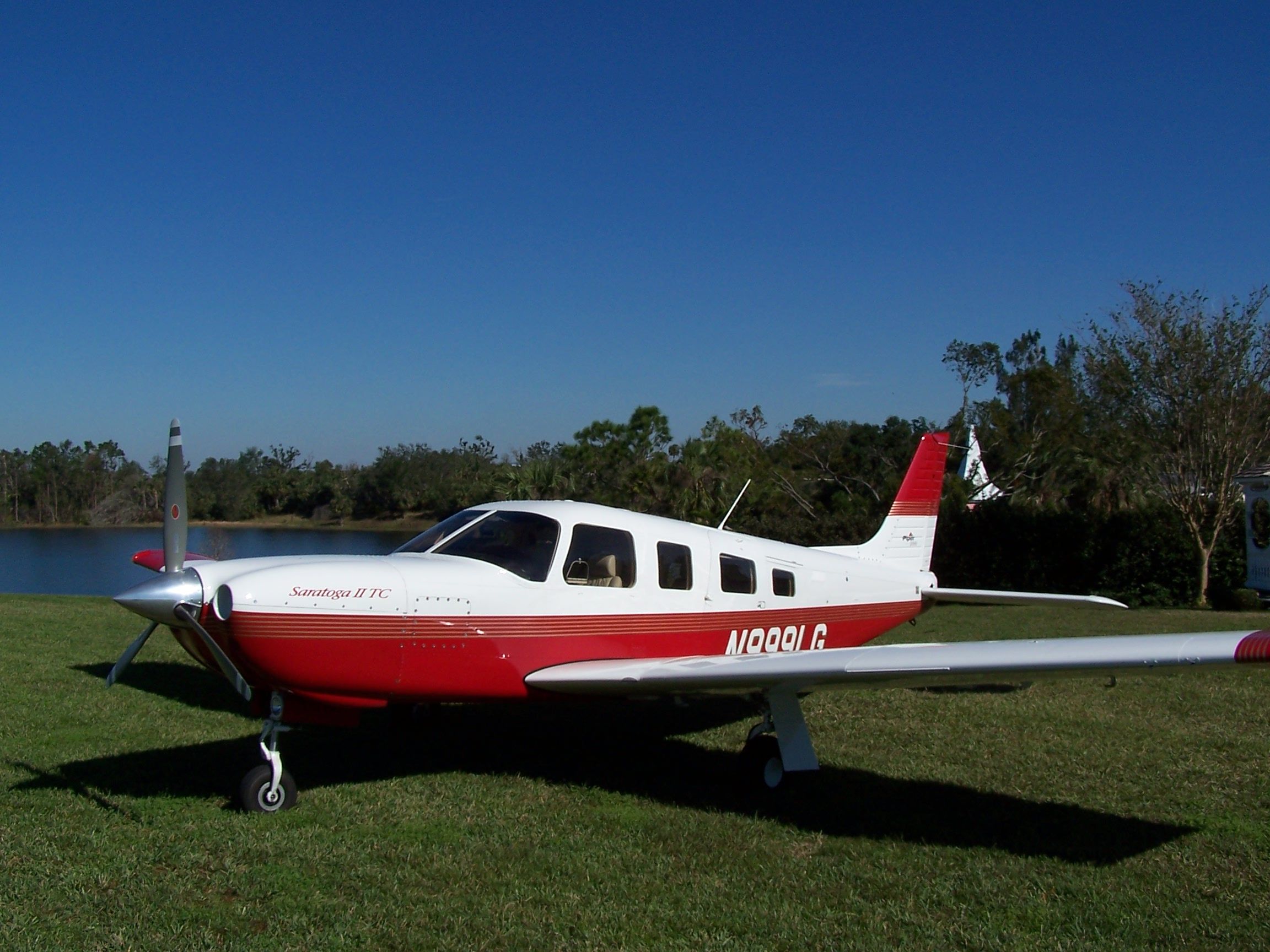 Piper Saratoga/Lance (N999LG)