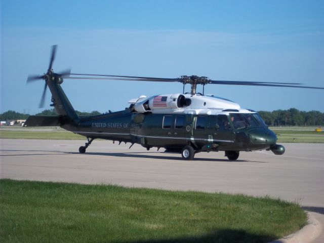 16-3263 — - HMX-1  VH-60N  "NIGHTHAWK 1"  A.K.A. MARINE ONE