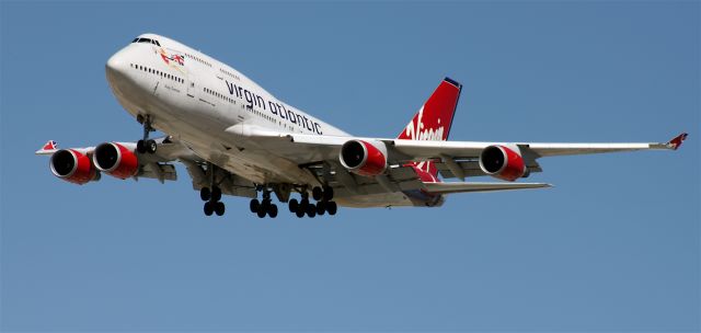 Boeing 747-200 (G-VXLG)