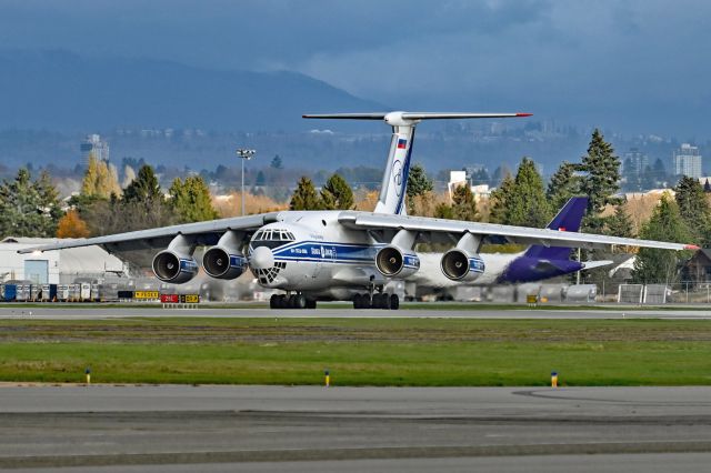 Ilyushin Il-76 (RA-76951)