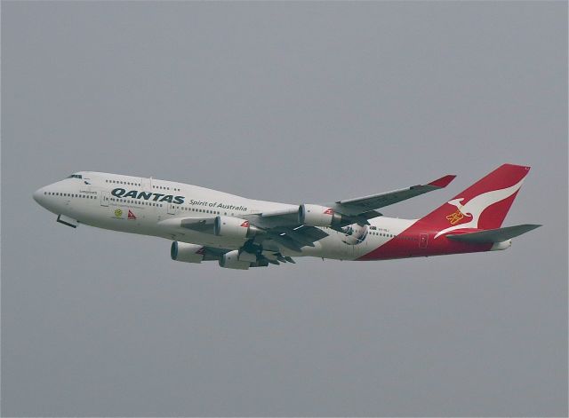 Boeing 747-400 (VH-OEJ) - World Cup 2014 Socceroos titles / Football