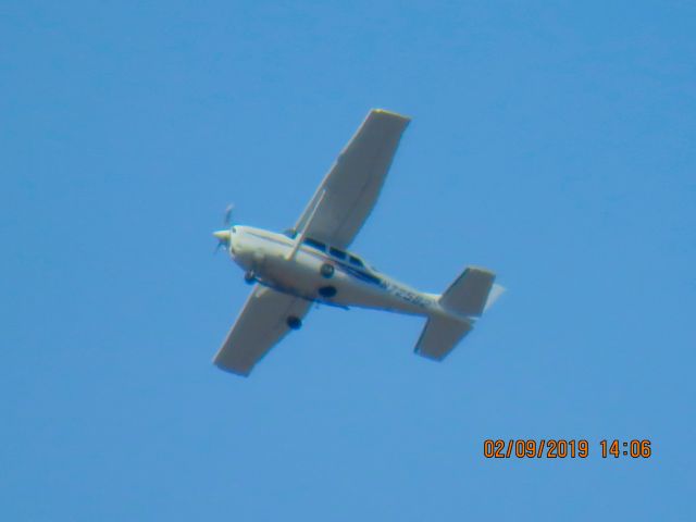 Cessna 206 Stationair (N72582)