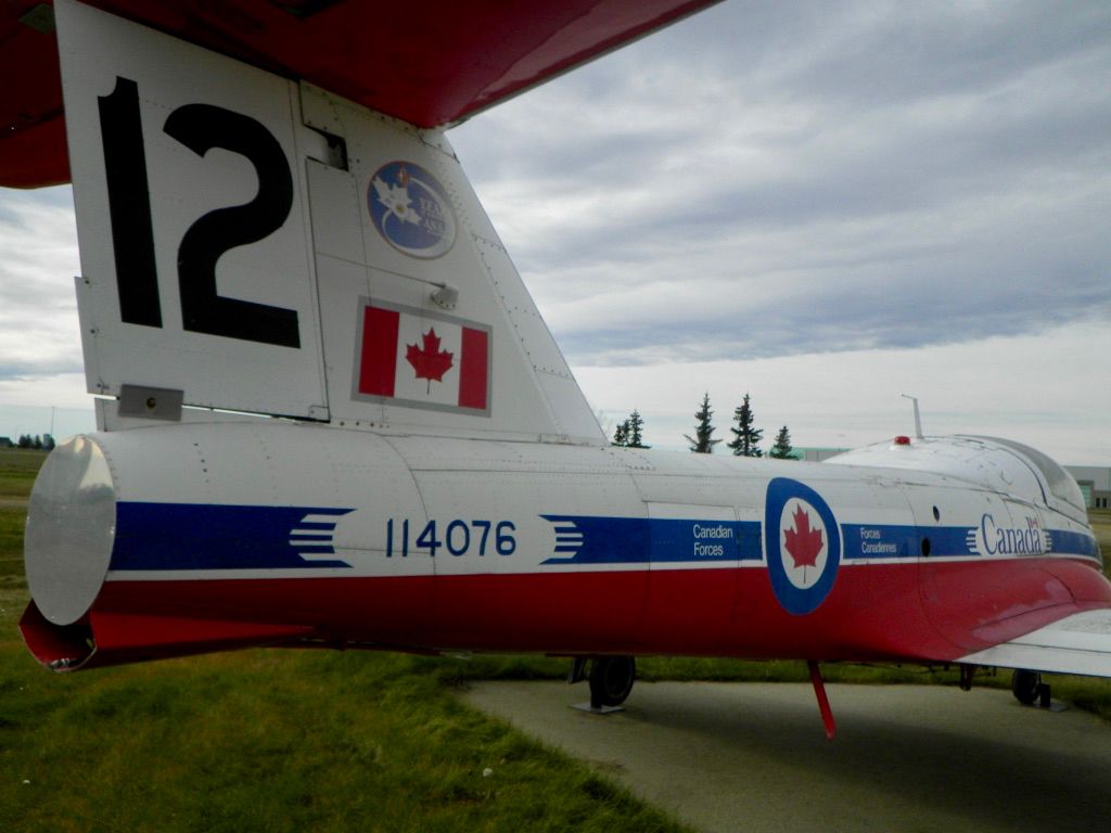 Canadair CL-41 Tutor (11-4076) - The Canadair CT-114 Tutor Royal Canadian Air Force Snowbirds aerobatics team.