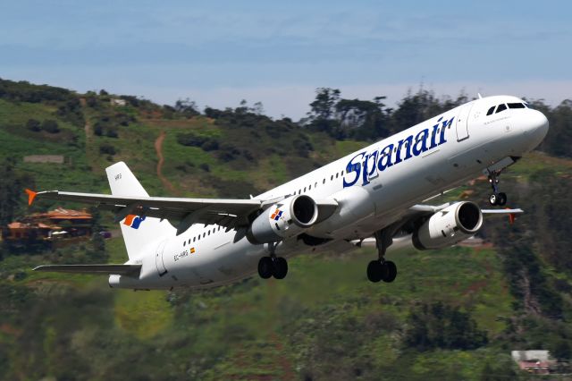 Airbus A321 (EC-HRG) - TENERIFE NORTEbr /17/03/2010