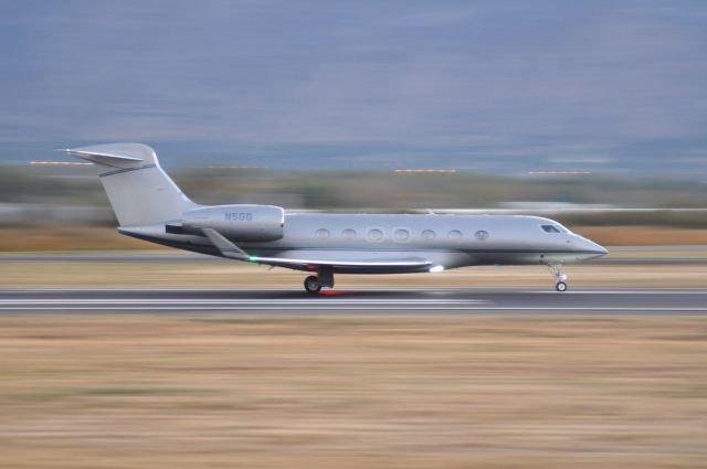 Gulfstream Aerospace Gulfstream G500 (N5GG) - Early morning departure to KSAV Runway 13. br /Such a beautiful next gen Gulfstream! br /Best viewed in full! 