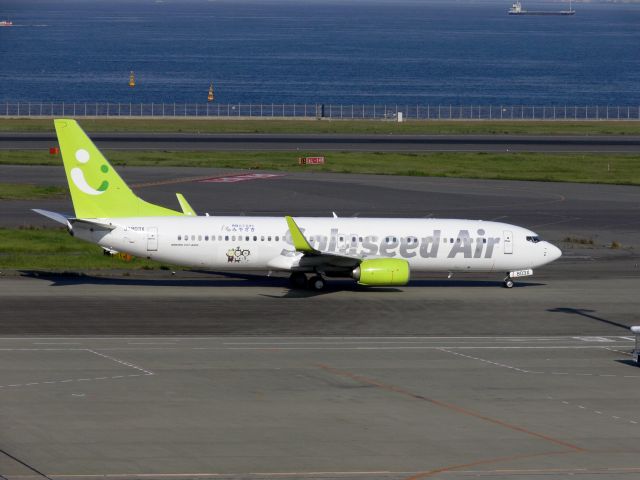 Boeing 737-800 (JA803X)