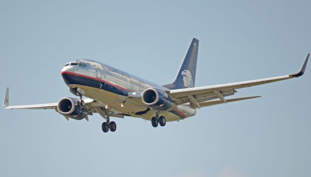 Boeing 737-700 (N857AM) - Imaged on 4/9/12