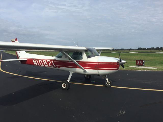 Cessna Commuter (N10821)