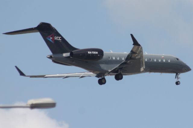 Bombardier Global 5000 (RA-73530)