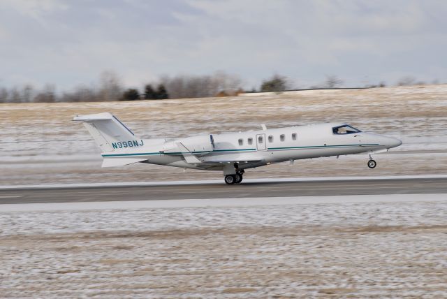 Learjet 40 (N998NJ)