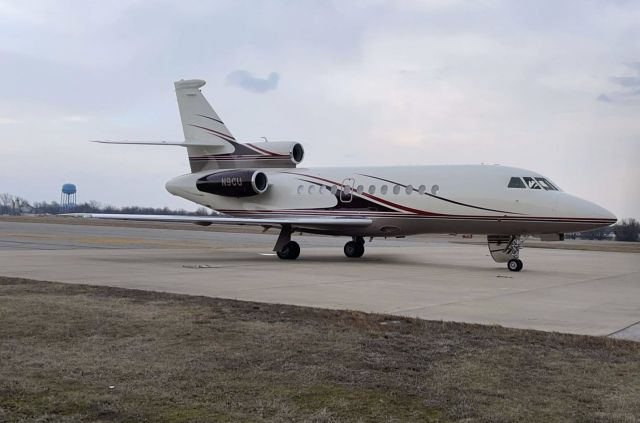 Dassault Falcon 900 (N9CU)