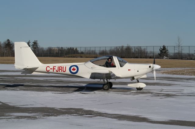 GROB Tutor (C-FJRU) - Grob 115D visiting Kingston from Gatineau on Sunday, Jan 27, 2013