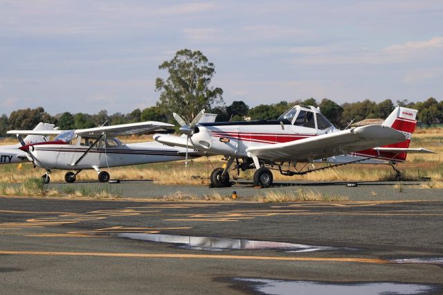 Piper PA-25 Pawnee (VH-BQD)