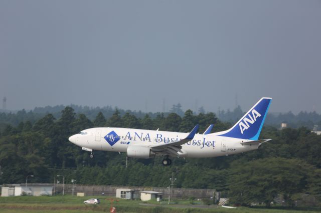 Boeing 737-700 (JA10AN)