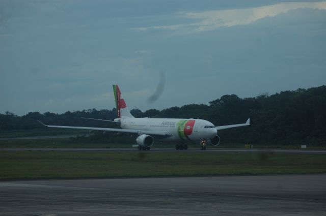 Airbus A330-200 (CS-TOP)