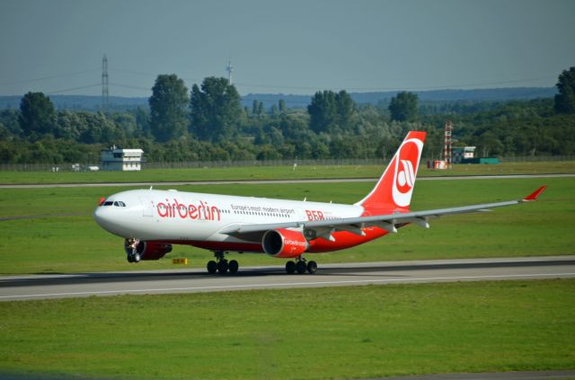 Airbus A330-200 (D-ALPI)