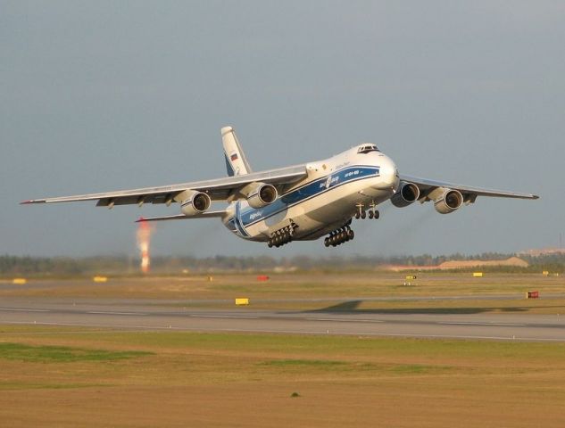 Antonov An-12 — - Estava a trabalho no aeroporto de SÃO LuiS MA Brasil