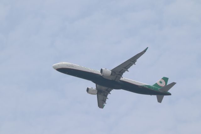 Airbus A321 (B-16213)