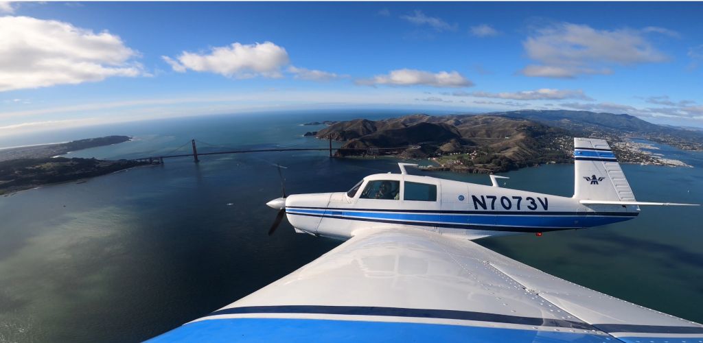 N7073V — - Sf bay