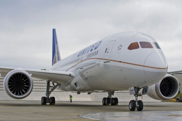 Boeing 787-8 (N20904) - The new united 787