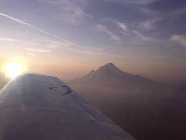 BELLANCA Viking (N86866) - Mt Hood on the way home (77S)from AOPA Fly In at Spokane.  Photo taken by Carl Chieffo from my Bellanca Cruisair.